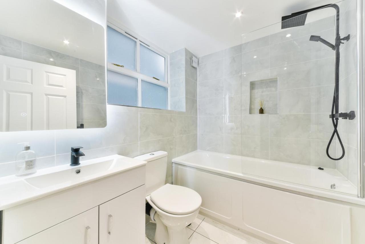 Amazing 2 Bed Apartment Clapham North London Eksteriør billede