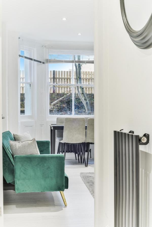 Amazing 2 Bed Apartment Clapham North London Eksteriør billede